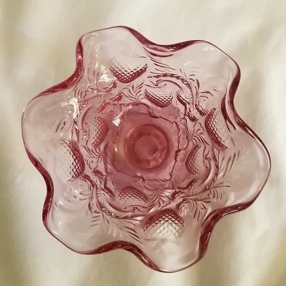 Vintage Fenton Glass Pink Ruffled Strawberry Design Footed Bowl-Original Sticker - Picture 5 of 5